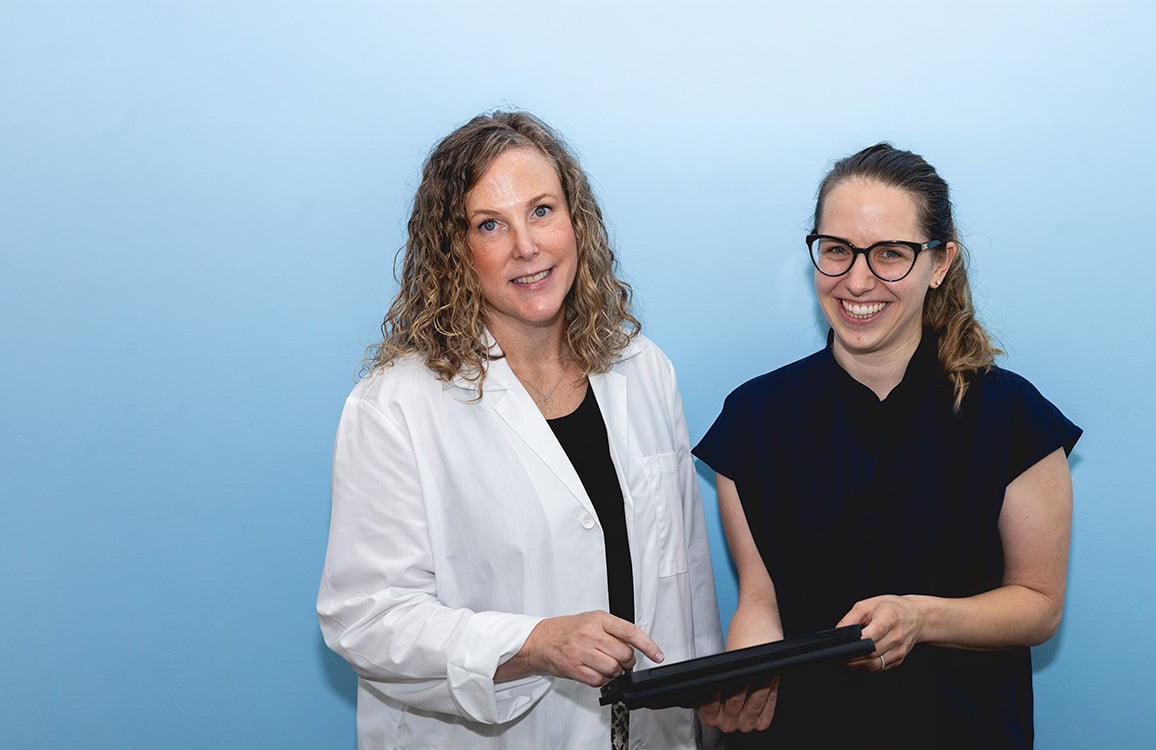 female-medical-professionals-on-blue-bg